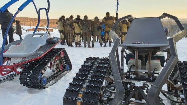 Детский электро снегоход_электро вездеход_детский вездеход_гусеничный вездеход_5