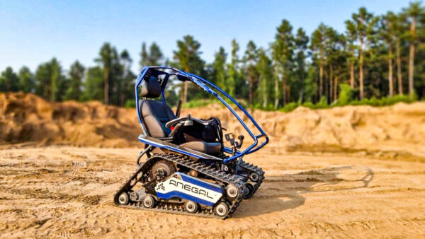 Гусеничный электровездеход ANEGAL_3
