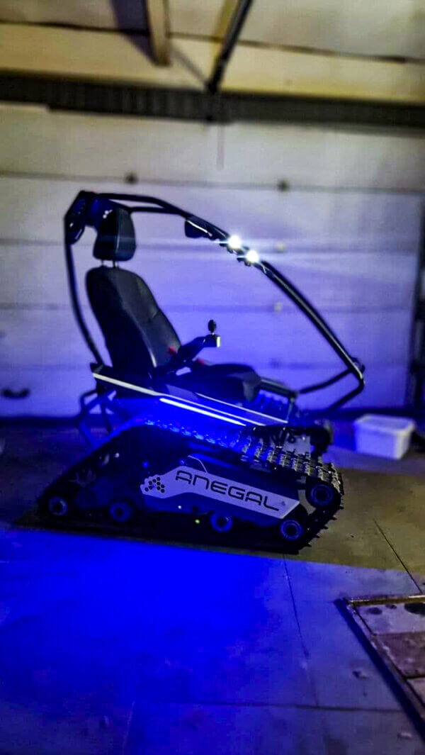 Гусеничный электровездеход ANEGAL_4