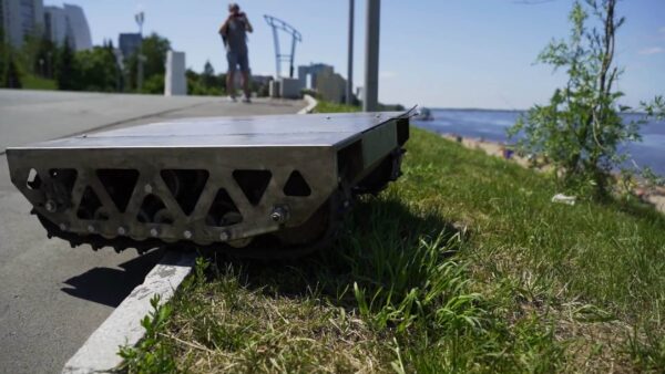 Гусеничный робот UMKA_гусеничная платформа_гусеничный мини трактор_образовательный робот конструктор_ 26