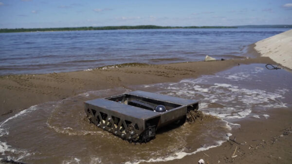 Гусеничный робот UMKA_гусеничная платформа_гусеничный мини трактор_образовательный робот конструктор_ 28