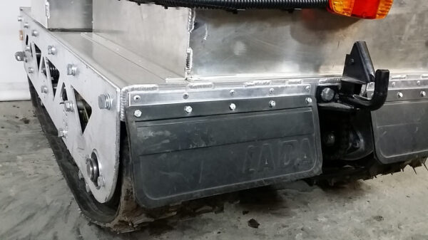 Инвалидная гусеничная платформа_гусеничная коляска вездеход_11